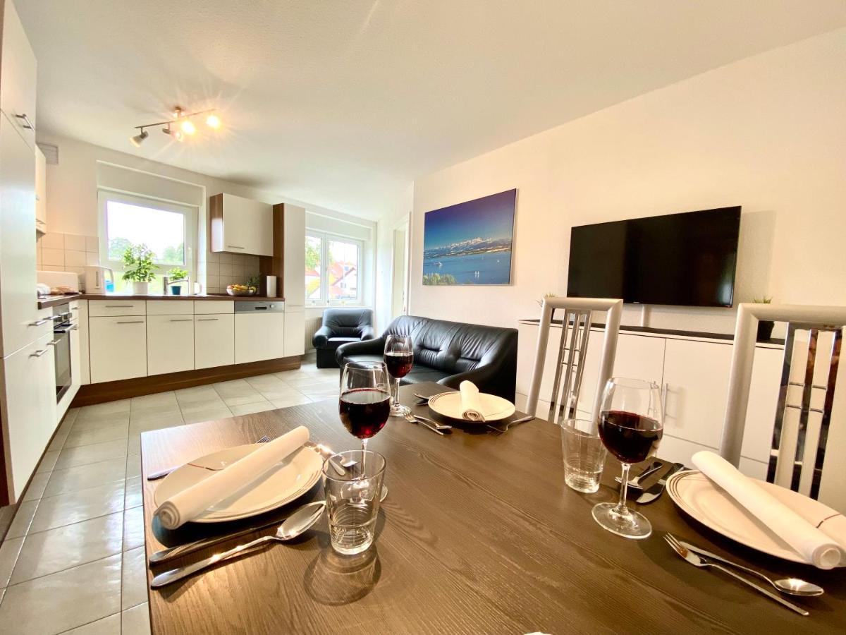 Auszeit Apartment Bodensee: Lakeside Retreat with Sunny Terrace Friedrichshafen Exterior photo
